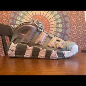 Nike Uptempo Women’s